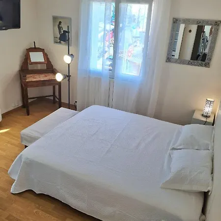 Grand 109m2 Vue Sur Quai Centre Ville,wifi Apartment
